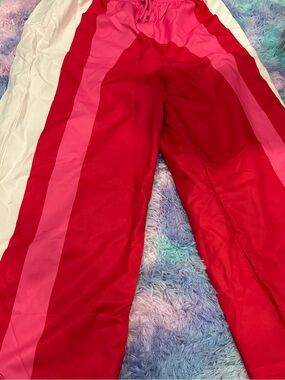 Woman Pink Striped Wide-Leg Bottoms
